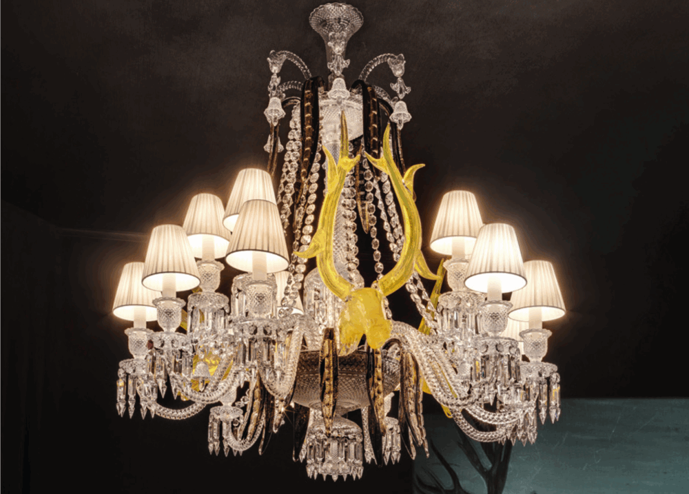 "Étrange Zénith"  Hirsch Kronleuchter - Limited Edition - 15 Leuchten
